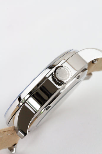 Ponctuel Auriga bleue, montre automatique 40mm, design intemporel avec mouvement Miyota et verre saphir.